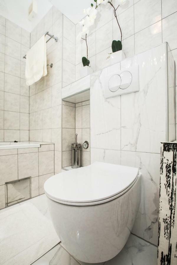 Lambrisa Apartment Trogir Bagian luar foto